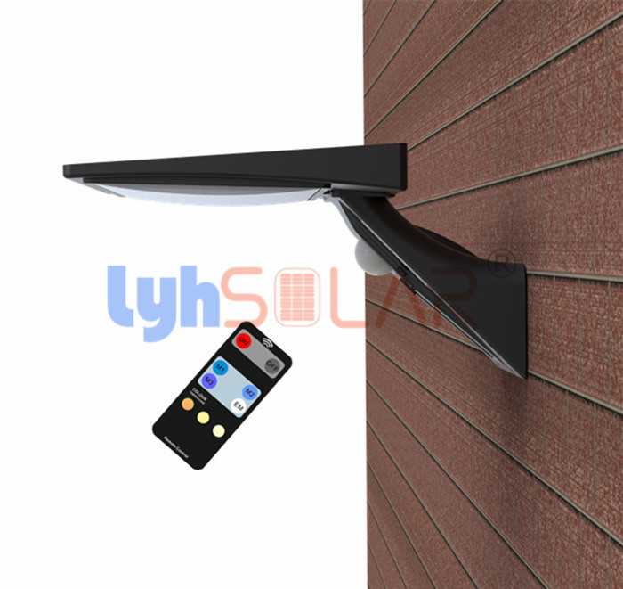 Las luces solares montadas en la pared de la seguridad de la prenda impermeable IP65 con el total 520Lm del sensor de movimiento hicieron salir